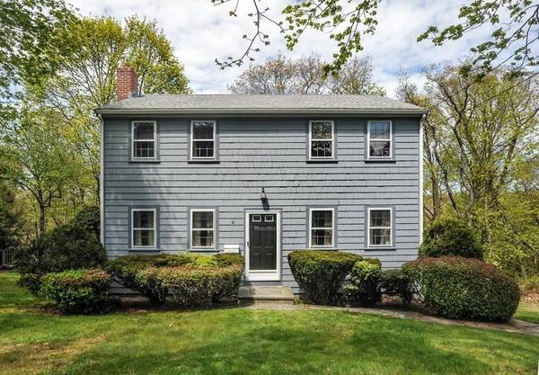 21 Harborview Drive, Hingham, MA 02043