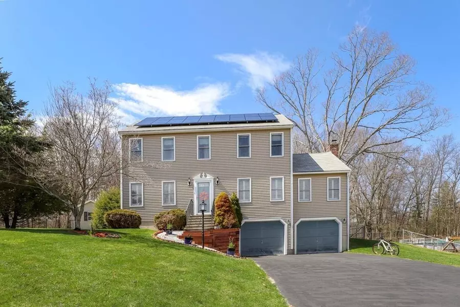 34 Meadow Ln, Grafton, MA 01536