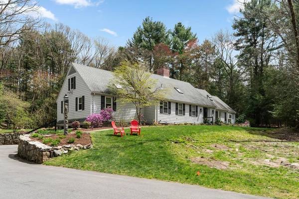 16 Standish Rd, Wayland, MA 01778