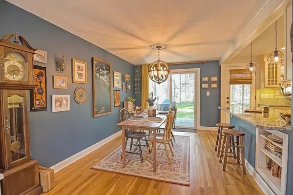 Sharon, MA 02067,47 Pine Grove Ave