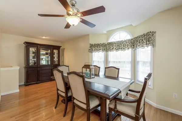 Plainville, MA 02762,1 Waltham Dr #1