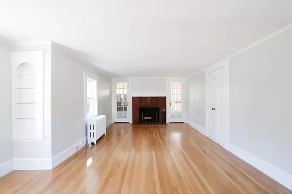 115 West St, Reading, MA 01867