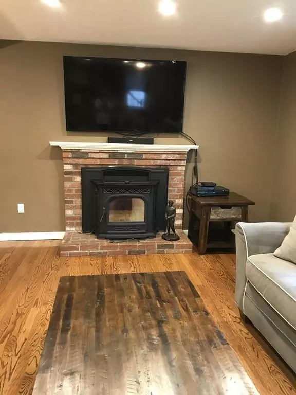 Southbridge, MA 01550,27 Stony Brook Dr.