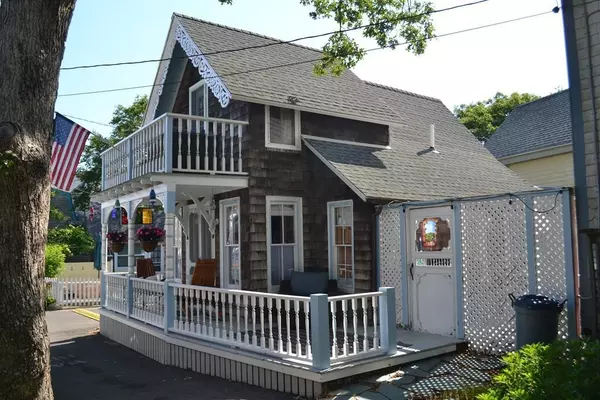 Oak Bluffs, MA 02557,1 Hebron Ave