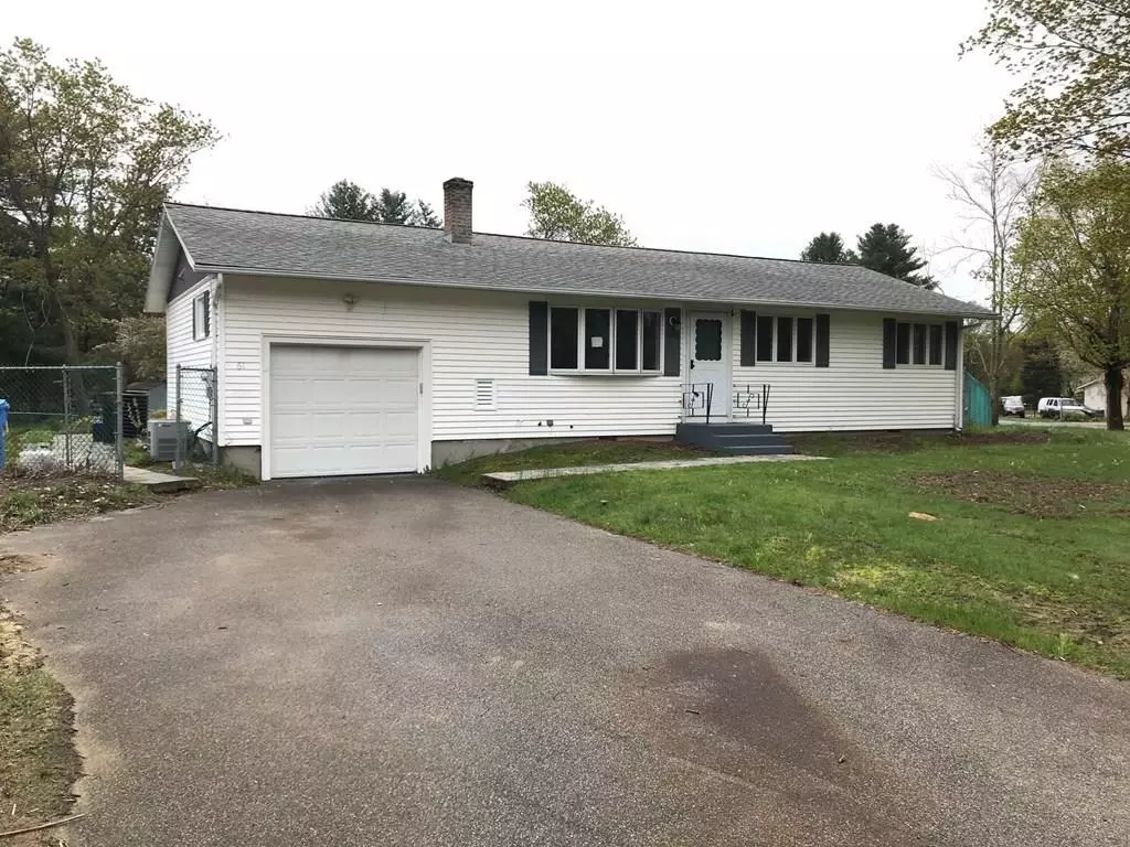 Holliston, MA 01746,61 Norland St