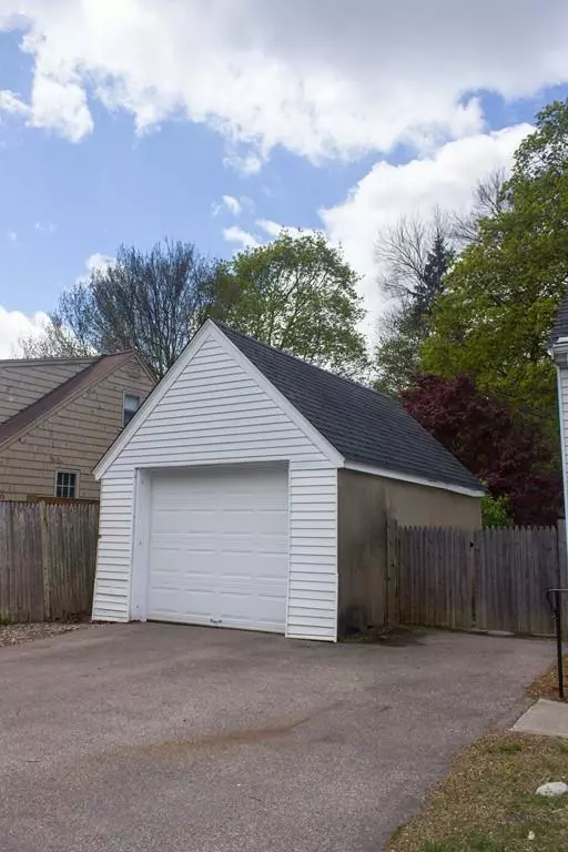 Framingham, MA 01701,49 Spruce Street