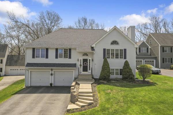 52 Towne Hill Rd, Haverhill, MA 01835