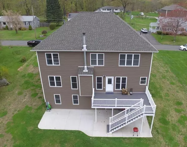 West Springfield, MA 01089,40 Riverview Avenue