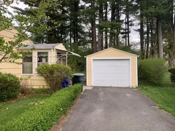 Springfield, MA 01118,127 Shady Brook Ln