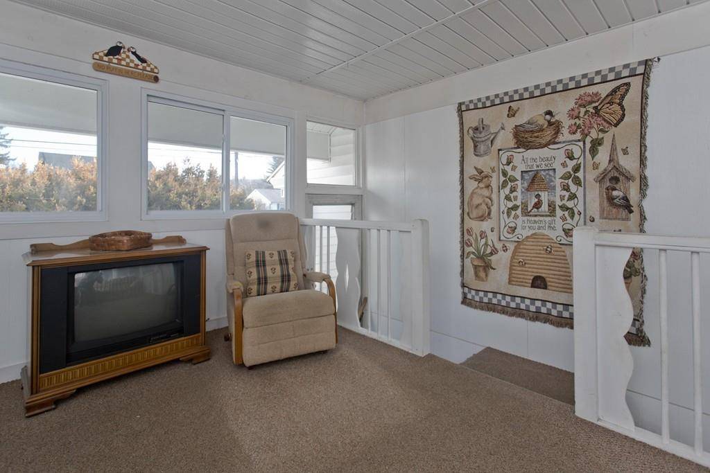 Ware, MA 01082,64 Eagle St