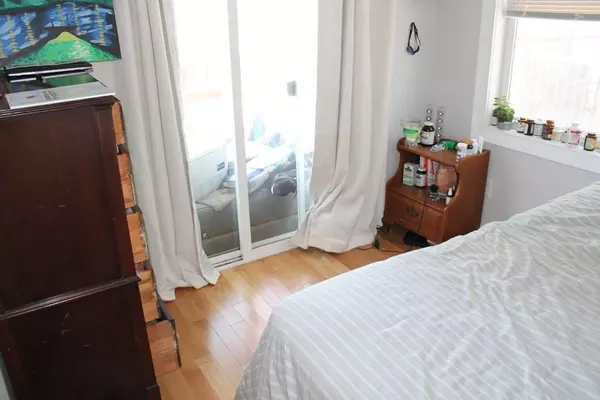 Boston, MA 02127,108 Marine Rd #2