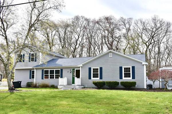 12 Colonial Way, Dartmouth, MA 02747