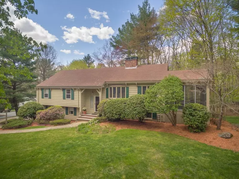 1 Evans Road, Lynnfield, MA 01940