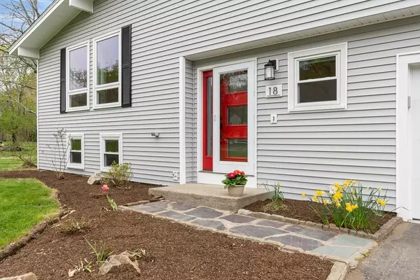 Hudson, MA 01749,18 John Robinson Dr