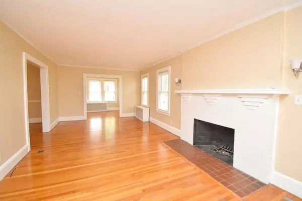 Springfield, MA 01118,37 Wexford St