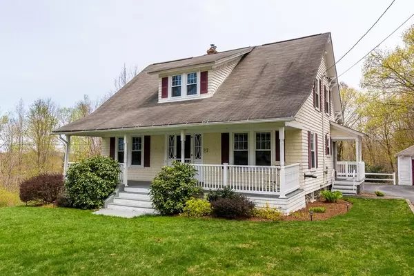 27 Prospect St, Auburn, MA 01501