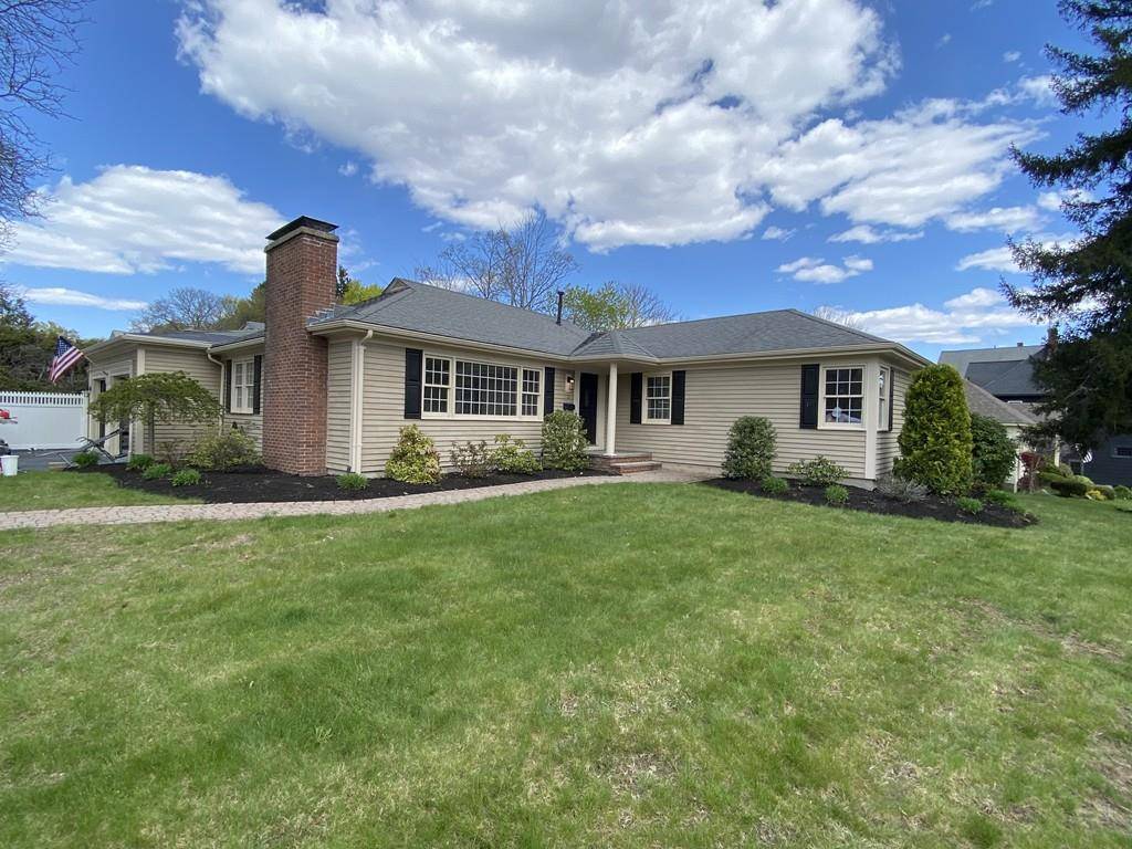 2 Herbert Rd, Worcester, MA 01602