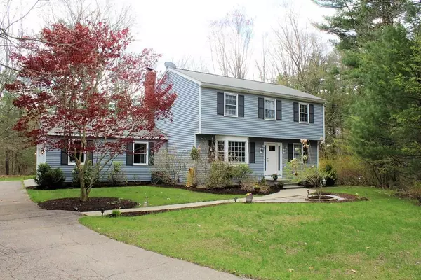 390 E Foxboro St, Sharon, MA 02067