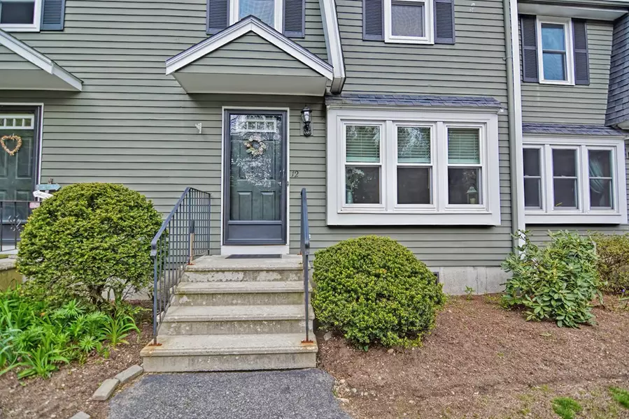12 Pondview #12, Millis, MA 02054