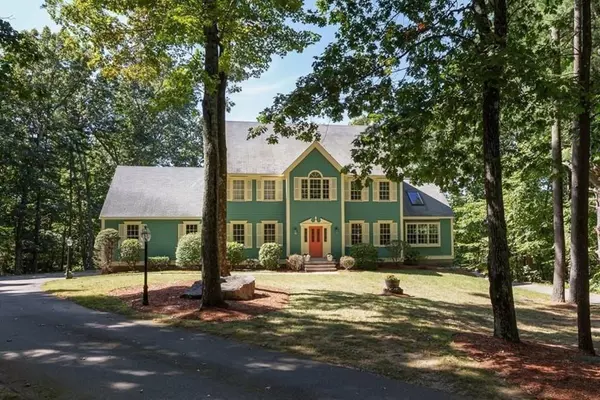 107 Saddle Hill Rd, Hopkinton, MA 01748