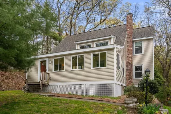 Ashland, MA 01721,17 Old Country Path