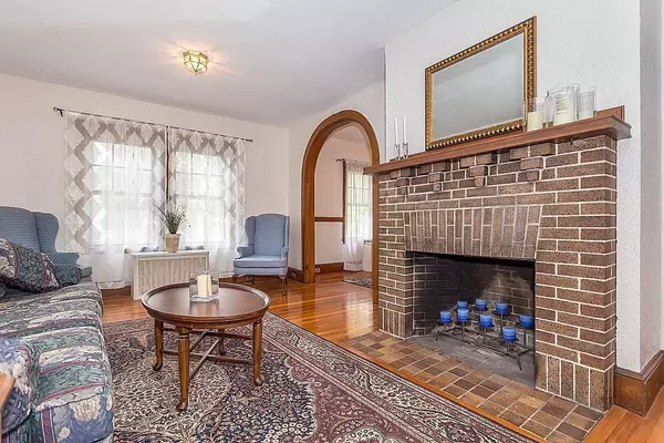 Milton, MA 02186,29 Maitland