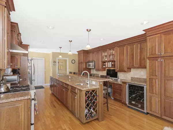 Holbrook, MA 02343,520 S Franklin St