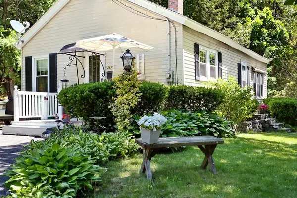 Clinton, MA 01510,317 Sterling Street