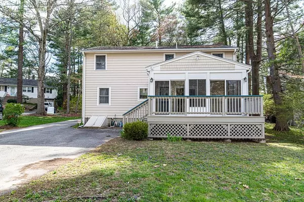 Reading, MA 01867,637 Pearl Street