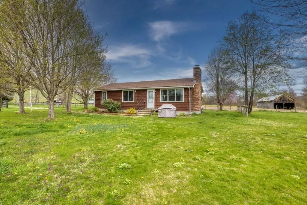 Gill, MA 01354,446 Main Rd