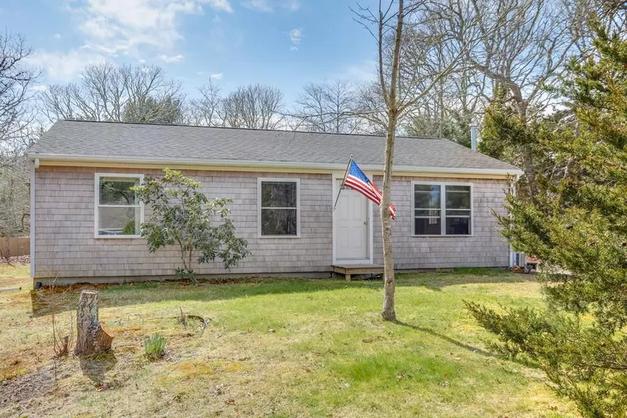 6 Meredith Way, Harwich, MA 02645