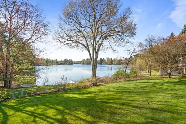 Ayer, MA 01432,43 Groton Harvard Rd