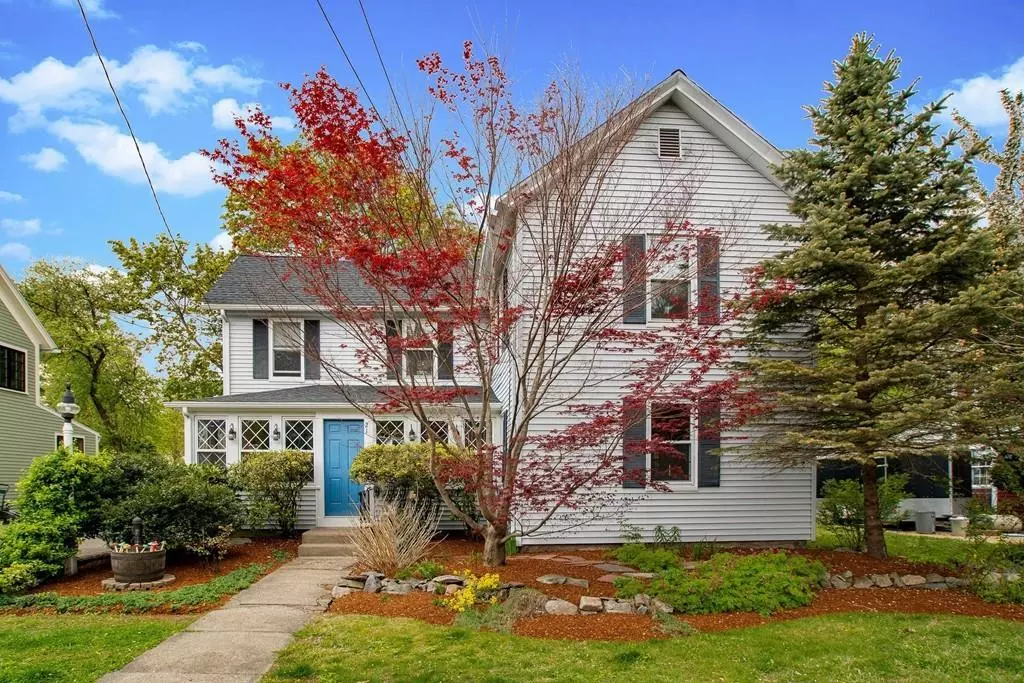 Medfield, MA 02052,21 Pleasant St