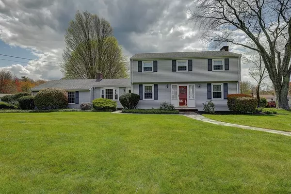 Seekonk, MA 02771,21 Grace Ct