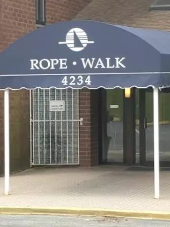 Fall River, MA 02720,4234 North Main St #609