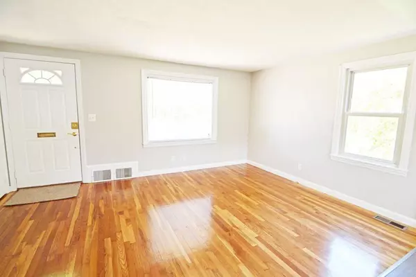 Agawam, MA 01001,116 Edward Street