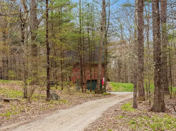 Phillipston, MA 01331,5 Petersham Rd