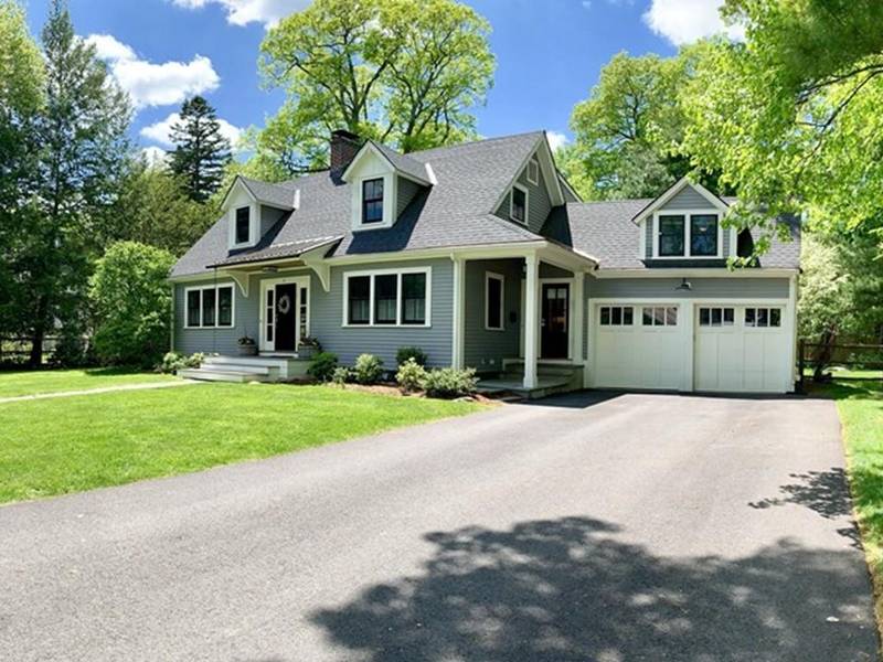 6 Kenilworth Circle, Wellesley, MA 02482