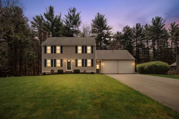 20 Lacey Rd, Taunton, MA 02780