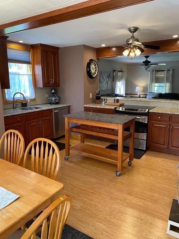 Millbury, MA 01527,16 Mildred Ave