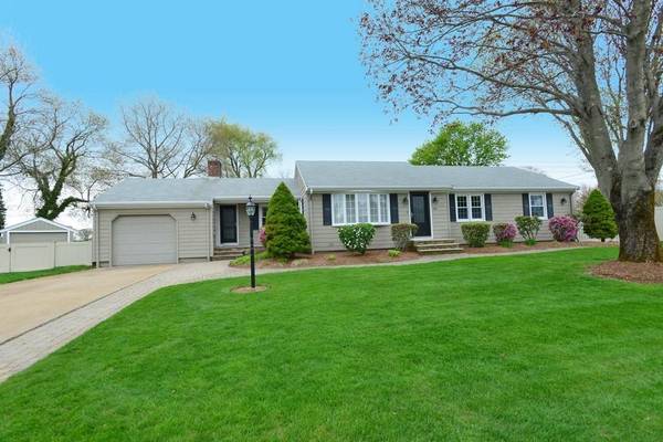 60 Greenhalgh Drive, Seekonk, MA 02771