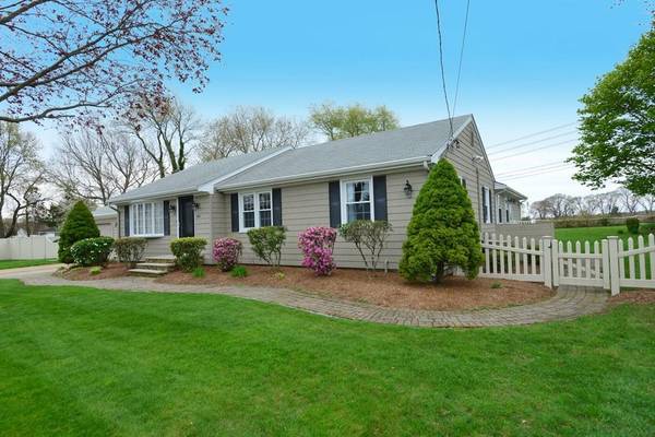 Seekonk, MA 02771,60 Greenhalgh Drive