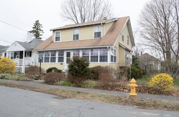 31 Riverside Ave, Quincy, MA 02169