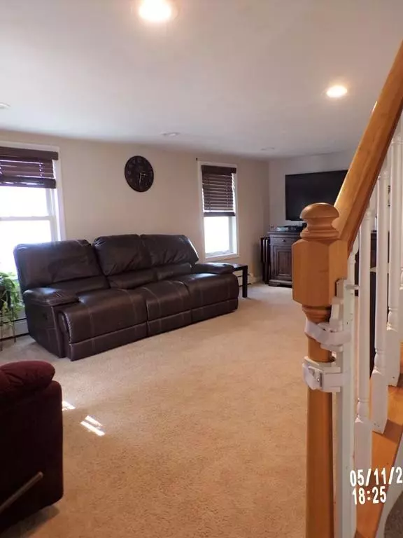 Clinton, MA 01510,215 Sterling St