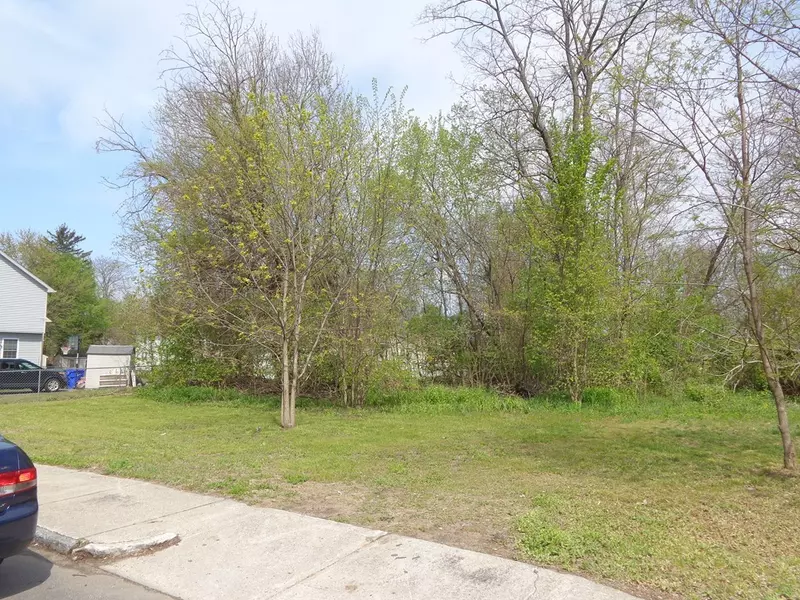 288 Tyler St, Springfield, MA 01109