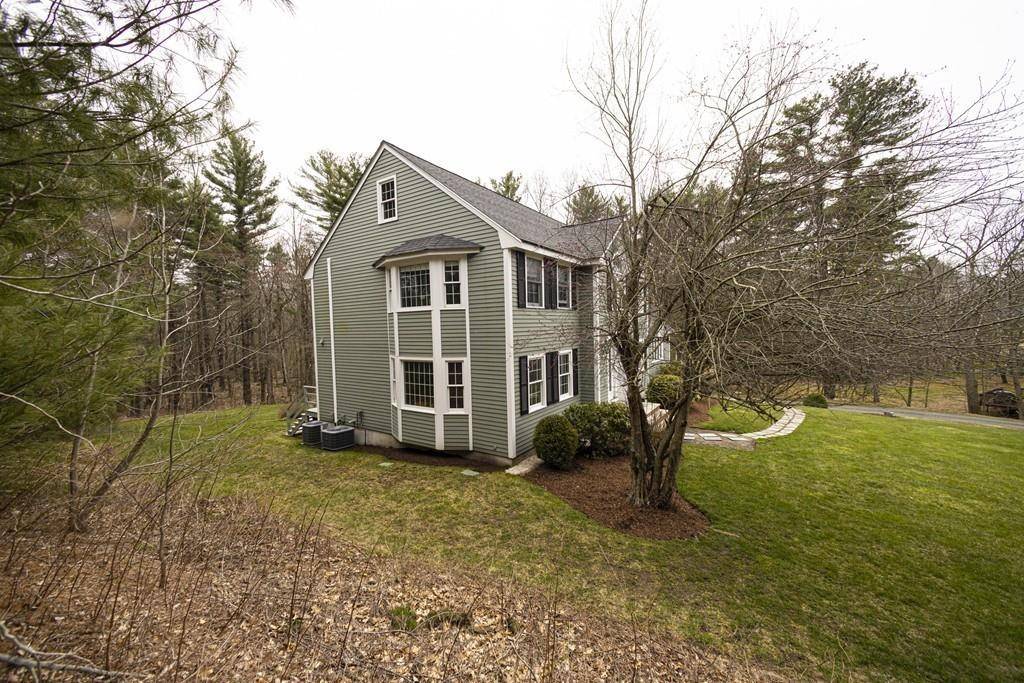 North Andover, MA 01845,40 Equestrian Dr