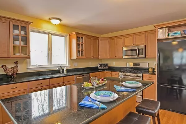 Wayland, MA 01778,18 Massasoit Path/8 Pilgrim Path