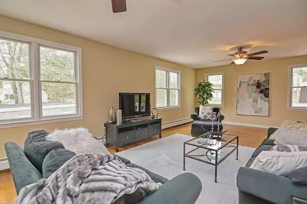 18 Massasoit Path/8 Pilgrim Path, Wayland, MA 01778