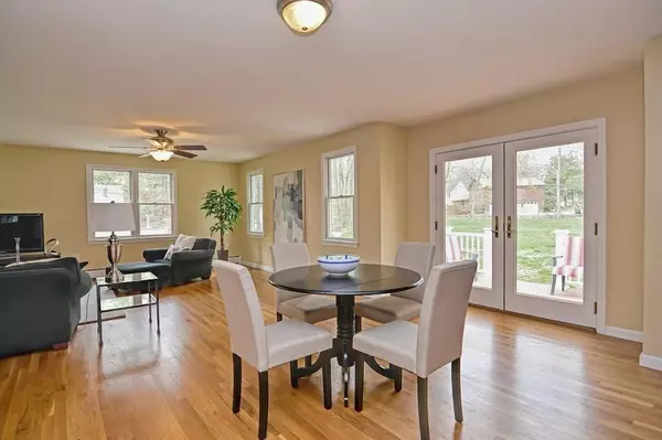 Wayland, MA 01778,18 Massasoit Path/8 Pilgrim Path