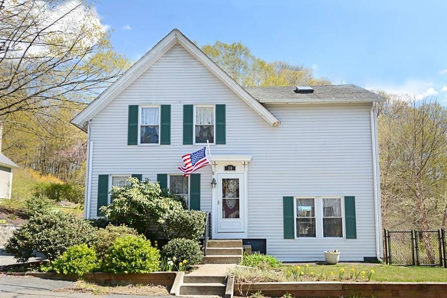 38 Keyes St, Warren, MA 01083